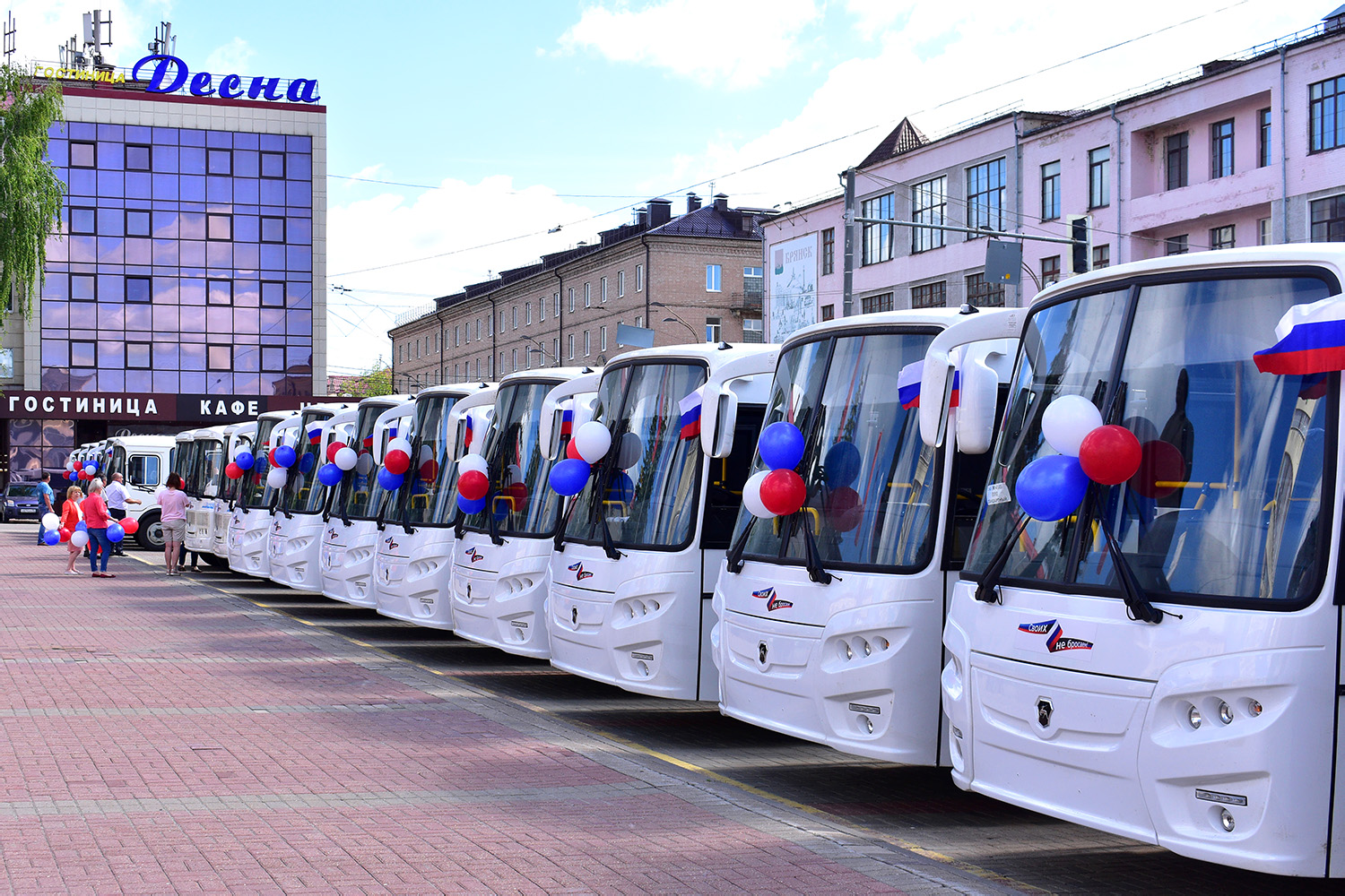 Продолжается обновление пассажирского общественного транспорта