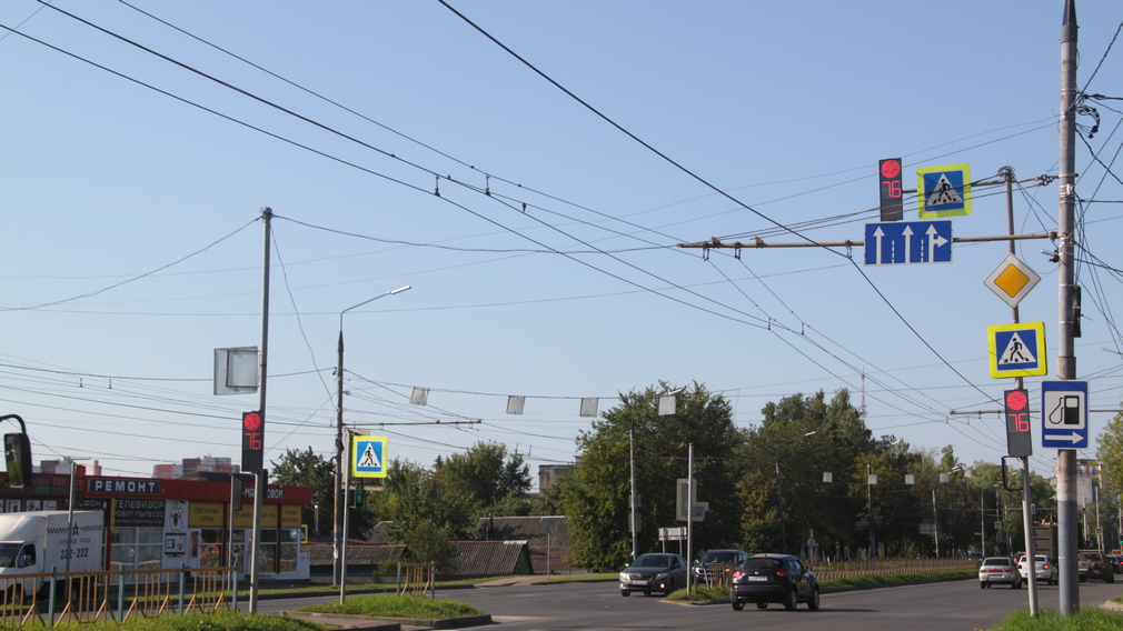В Брянской области благодаря нацпроекту модернизируют светофоры