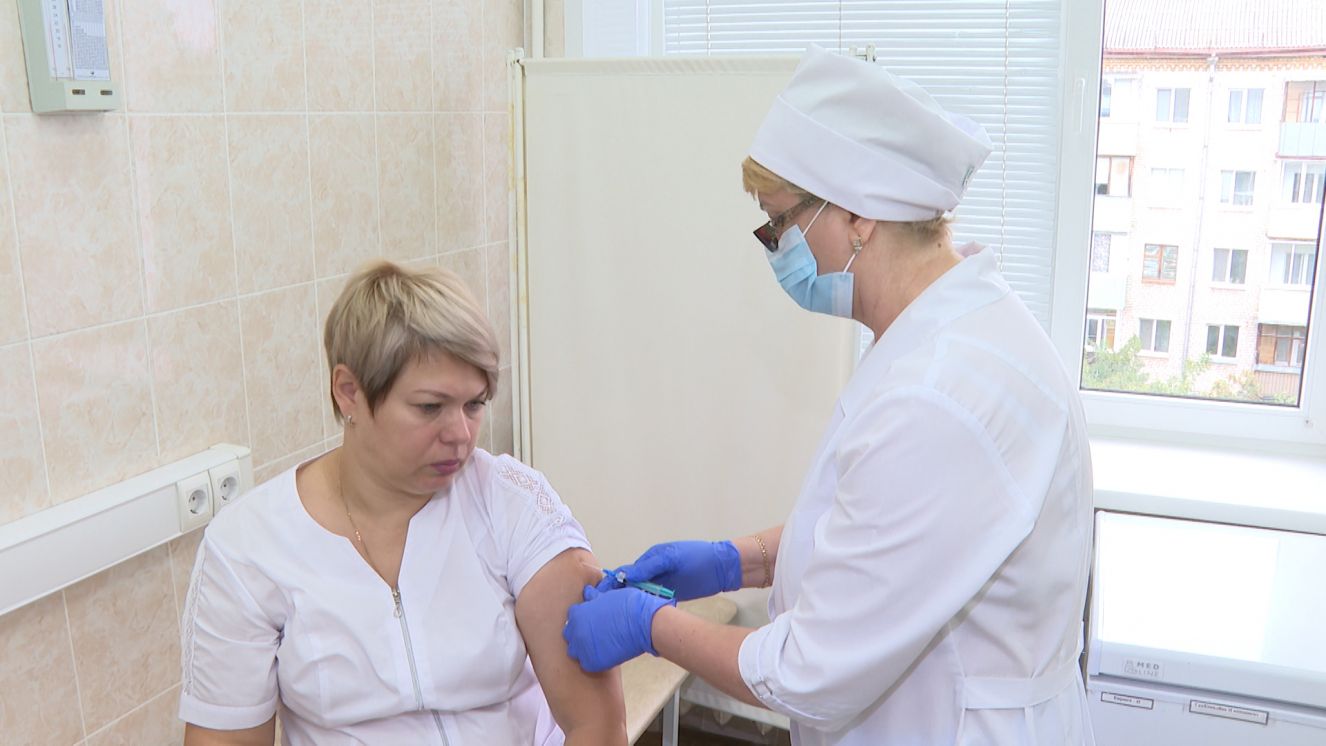 В Брянск поступила первая партия вакцины от гриппа 30 Август 2023
