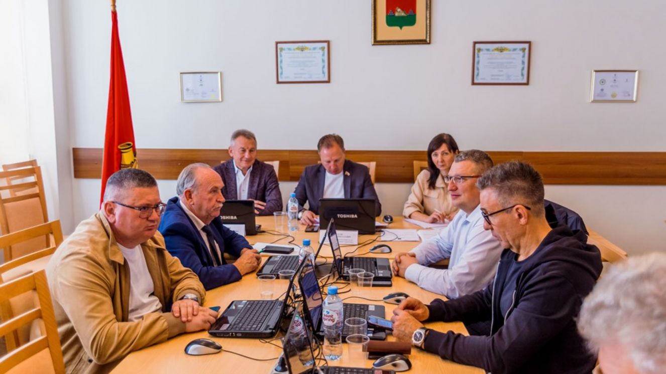 В Брянске прошло заседание комитета по городскому хозяйству, связи и транспорту