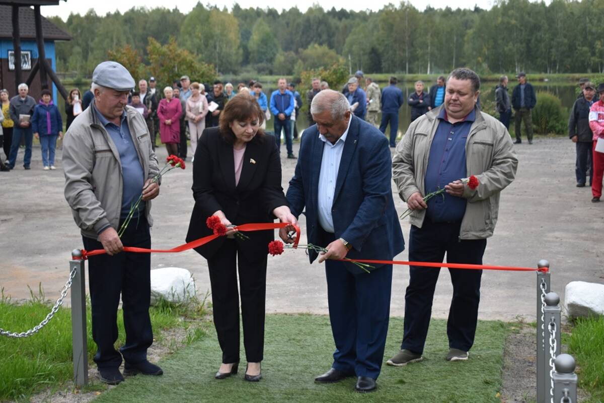В Клетне открыли памятник защитникам Отечества (6+)