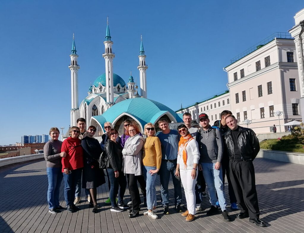 На гастроли в Казань отправилась труппа Брянского театра кукол