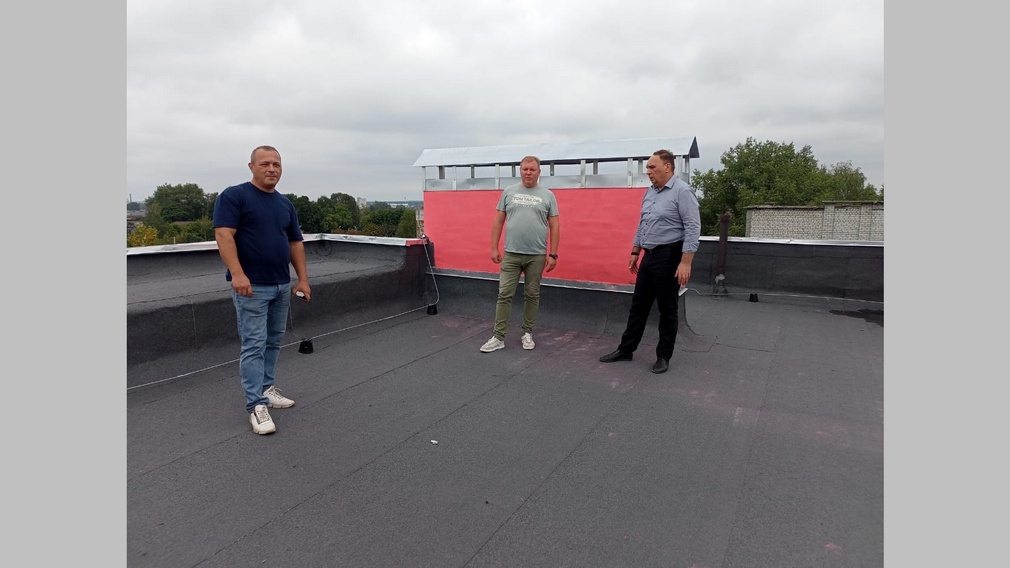 Кровлю и лифты заменят в многоквартирных домах Фокинского района Брянска