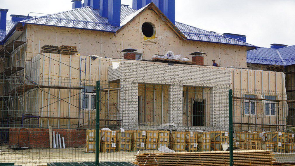 Строительство школ и детского сада продолжается в Брянске