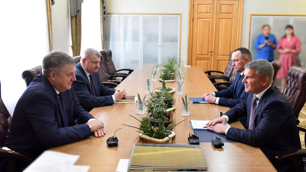 В Брянске обсудили развитие электросетевого комплекса области