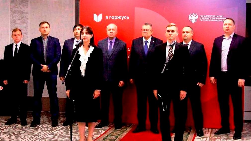 Выставка «Аллея героев» открылась в БГУ (12+)