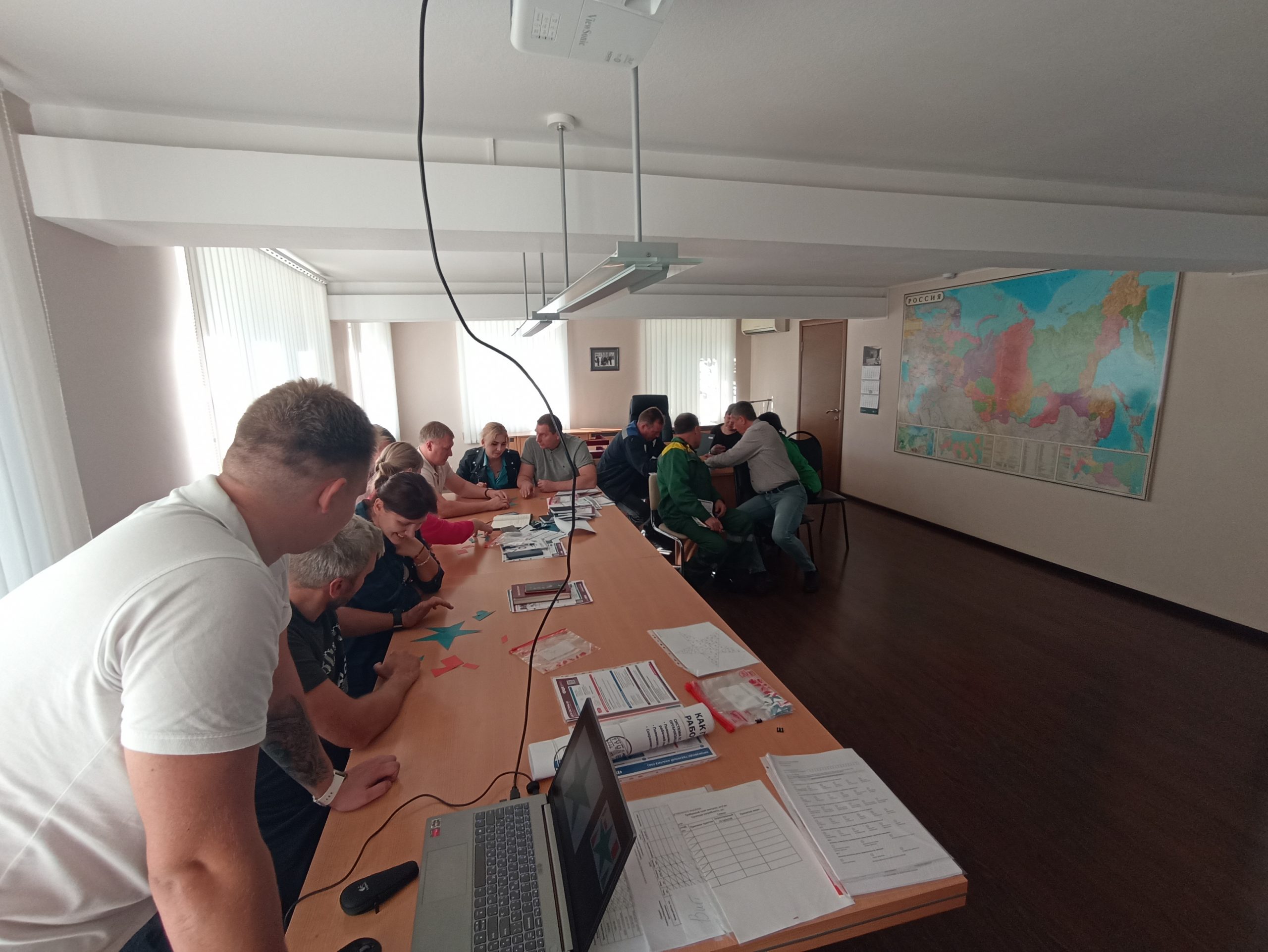 Сотрудники Дятьковского деревообрабатывающего завода продолжают повышать свои компетенции в сфере бережливого производства