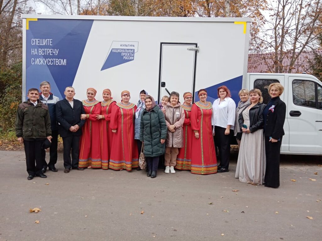 Автоклубы дарят праздник сельчанам