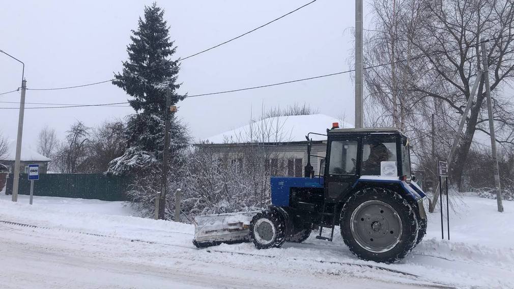 В Брянской области продолжается ликвидация последствий снегопада