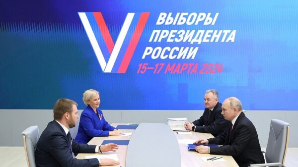 Владимир Путин подал документы в ЦИК для регистрации кандидатом в президенты