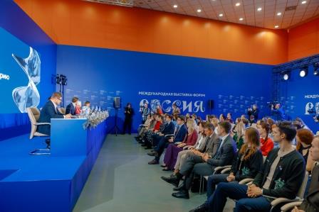 Жителей Брянской области приглашают принять участие в Национальной премии «Россия – страна возможностей»