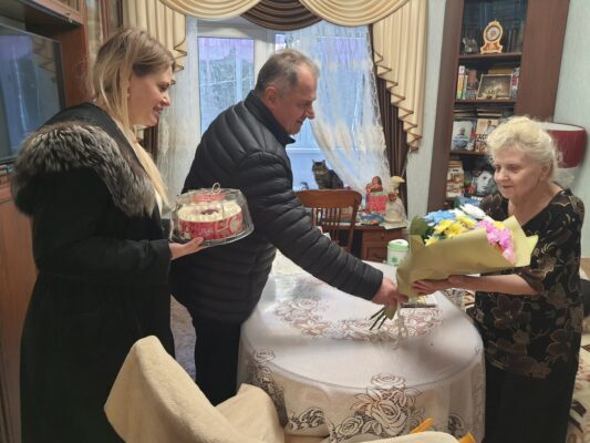Сельцовского ветерана поздравили с освобождением  Ленинграда