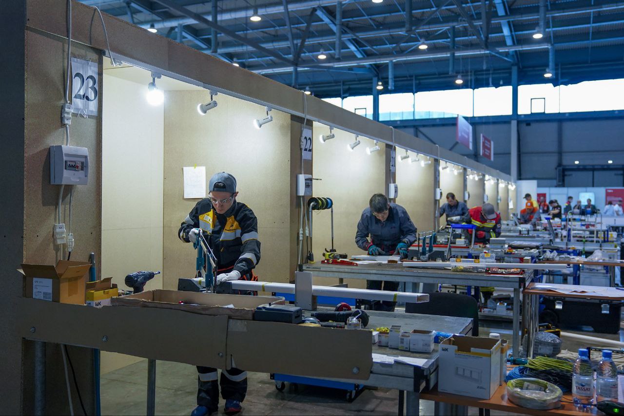 Стартовал конкурс на открытие корпоративных центров опережающей подготовки в рамках нацпроекта «Производительность труда» (12+)