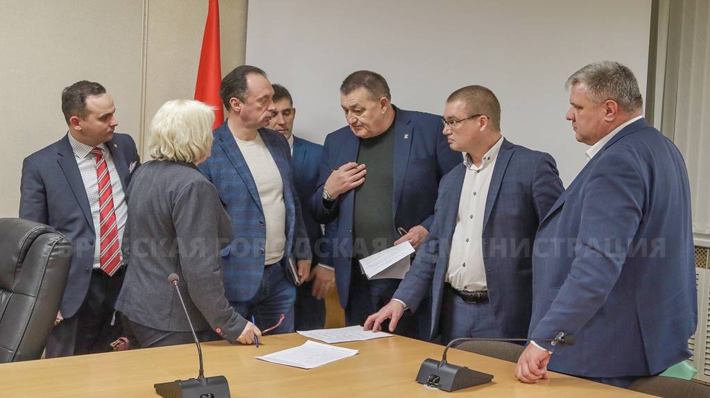 В Брянске в  2024 году отремонтируют 33 улицы
