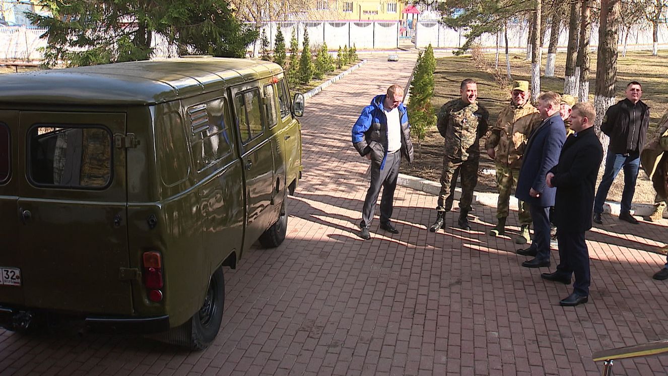 Очередную партию гуманитарной помощи отправили в зону СВО из Брянского строительного техникума