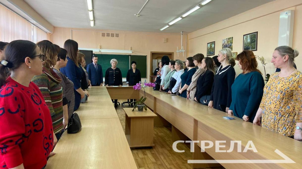 Акция «Сдаем вместе. День сдачи ЕГЭ родителями» проходит в брянской гимназии №7