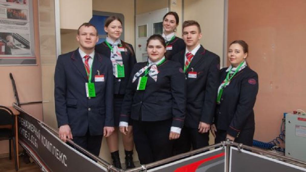 В Брянске соревновались проводники пассажирских поездов