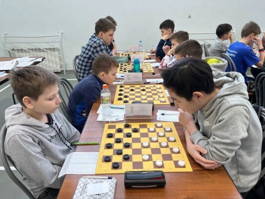Россию на Первенстве мира и Европы представит юный шашист из Жуковки