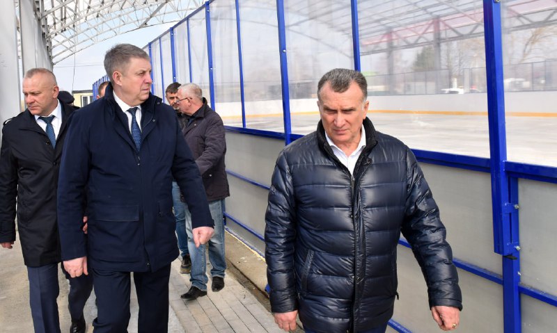 В Журиничах наращивает производство тепличный комплекс