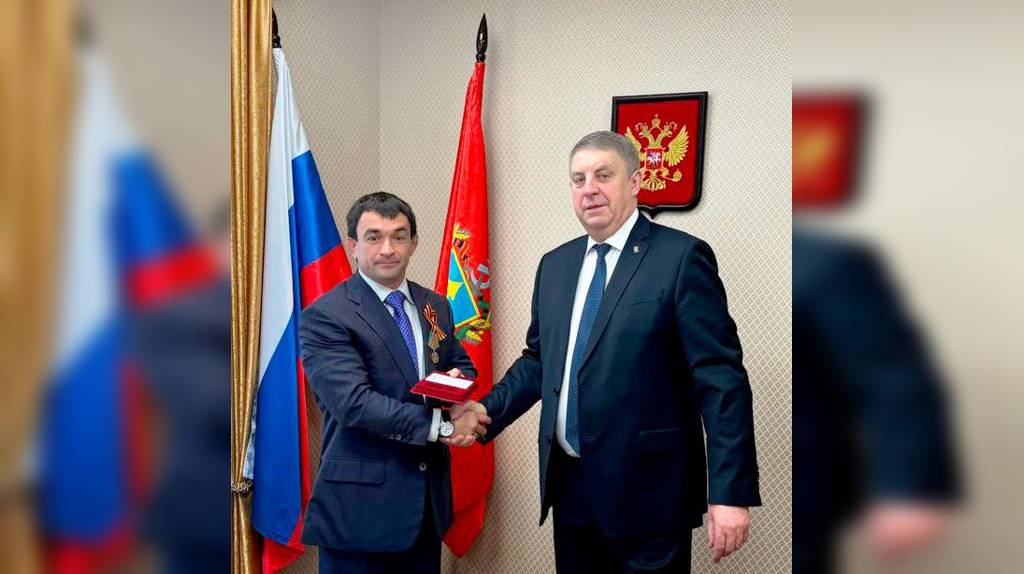 Памятной медалью Брянской области награжден двукратный чемпион мира и Европы по джиу-джитцу Вячеслав Кобец