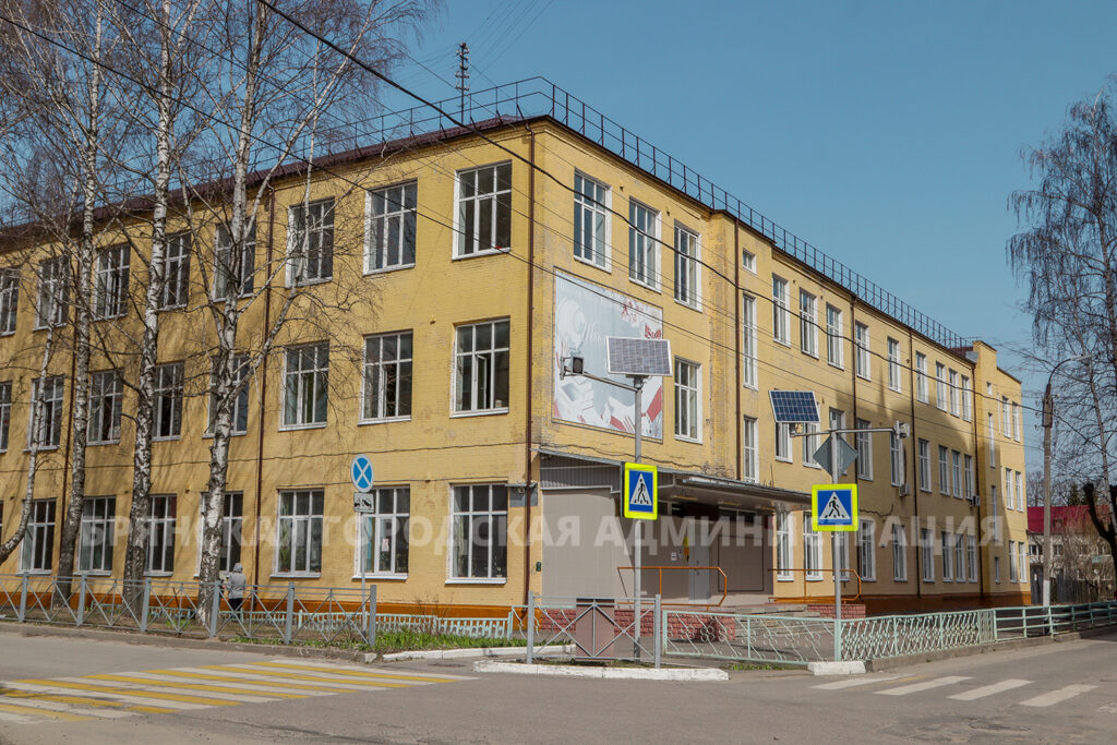 В Брянске приступили к капремонту школы №3