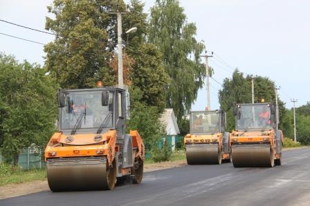 Благодаря дорожному нацпроекту в Брянской области обновляют дороги на сельских территориях