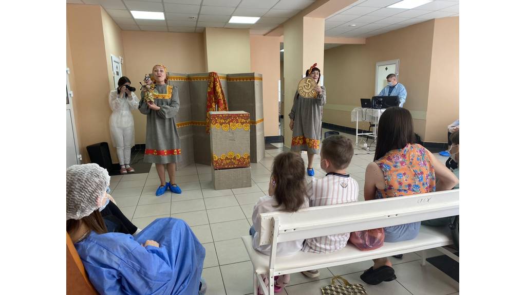 В Брянске стартовала акция «Всё лучшее — детям!»