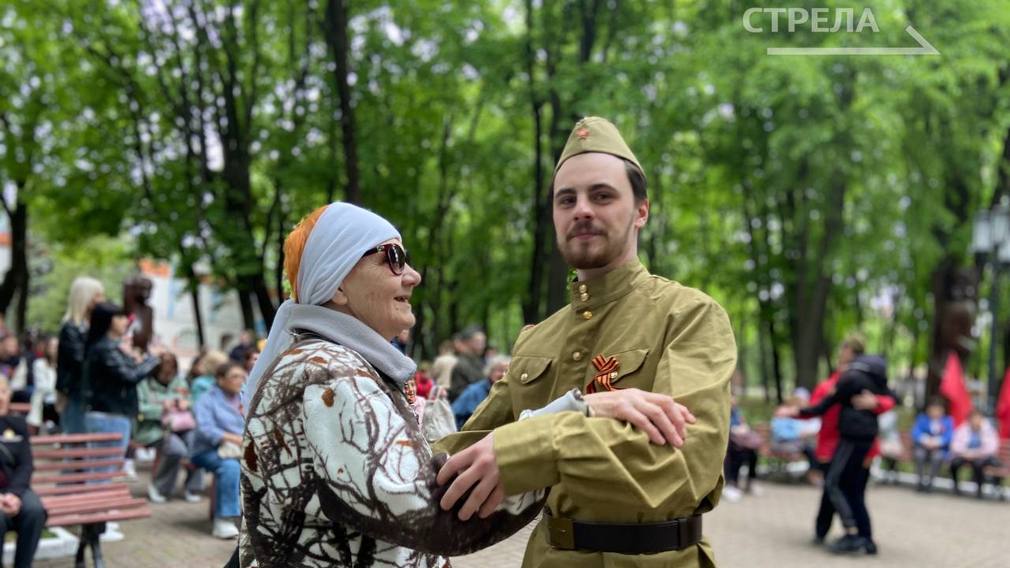 Праздник «Танцующий май» проходит в Брянске