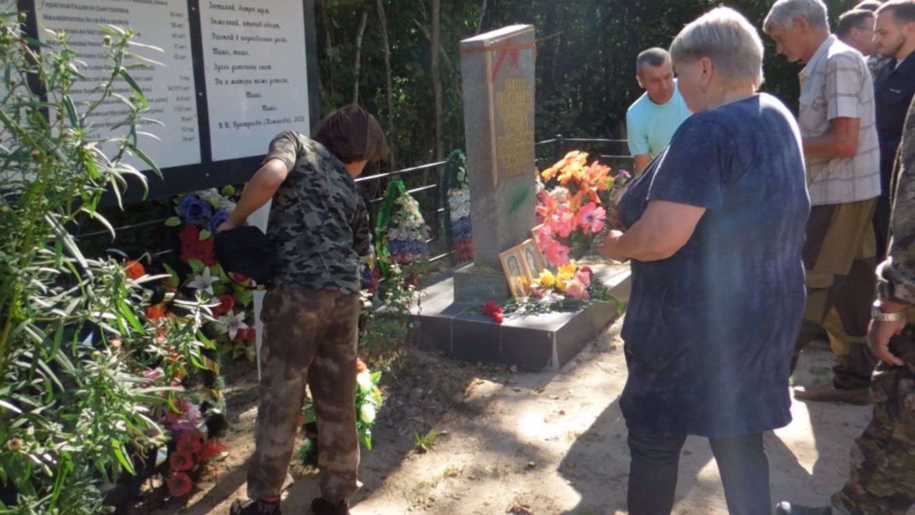 Автопоезд памяти прошел через Дубровский район