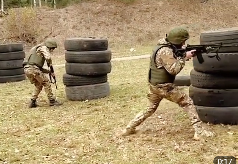 Бойцы «БАРС-Брянск» осваивают военное дело на полигоне