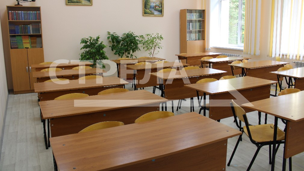 Тринадцать зданий школ ремонтируют на Брянщине