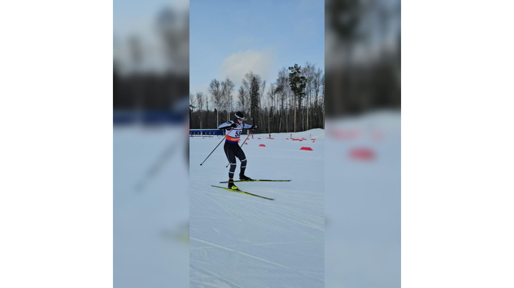 Вторую золотую медаль на чемпионате России завоевал брянский лыжник Даниил Андреев