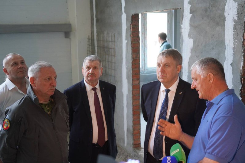 На средства областного бюджета в Стародубе строят спортивно-оздоровительный комплекс