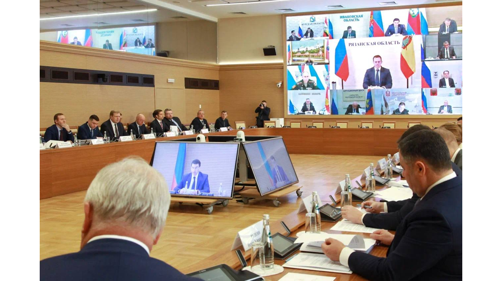 О поддержке участников СВО на Брянщине полпреду президента в ЦФО доложил губернатор Александр Богомаз