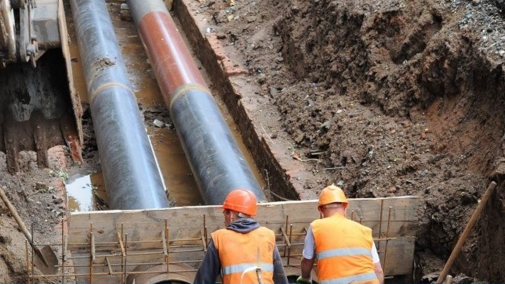 Сети отопления и водоснабжения капитально ремонтируют в брянском Фокино