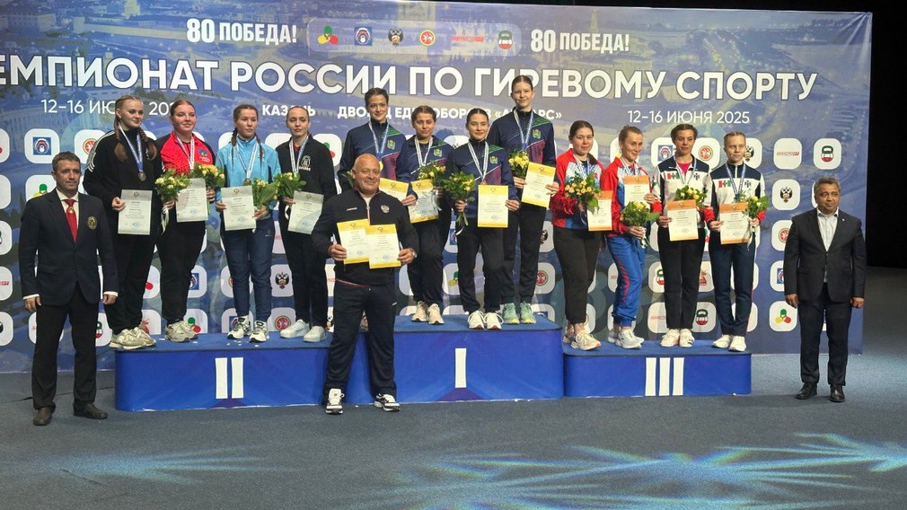 Серебряную медаль чемпионата по гиревому спорту в Казани завоевала брянская спортсменка