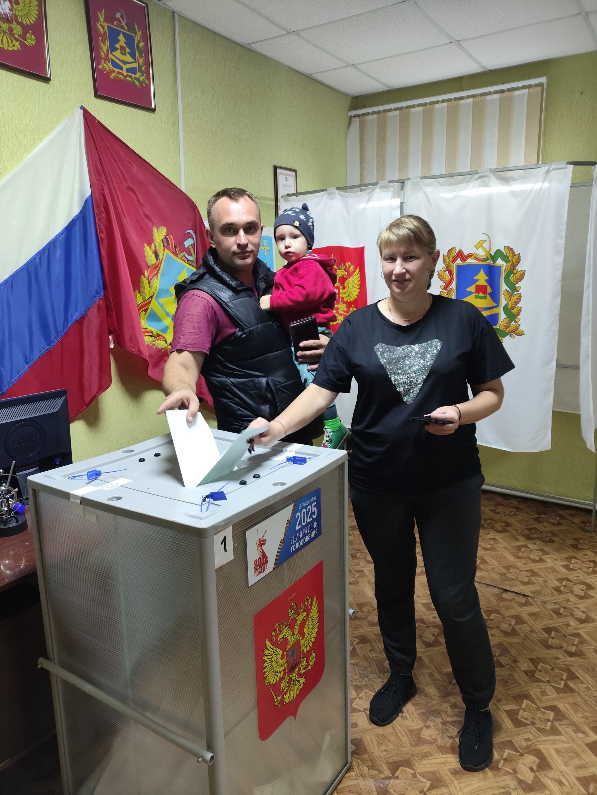 Супруги  Листратенко рассказали о семейных традициях участия в голосовании