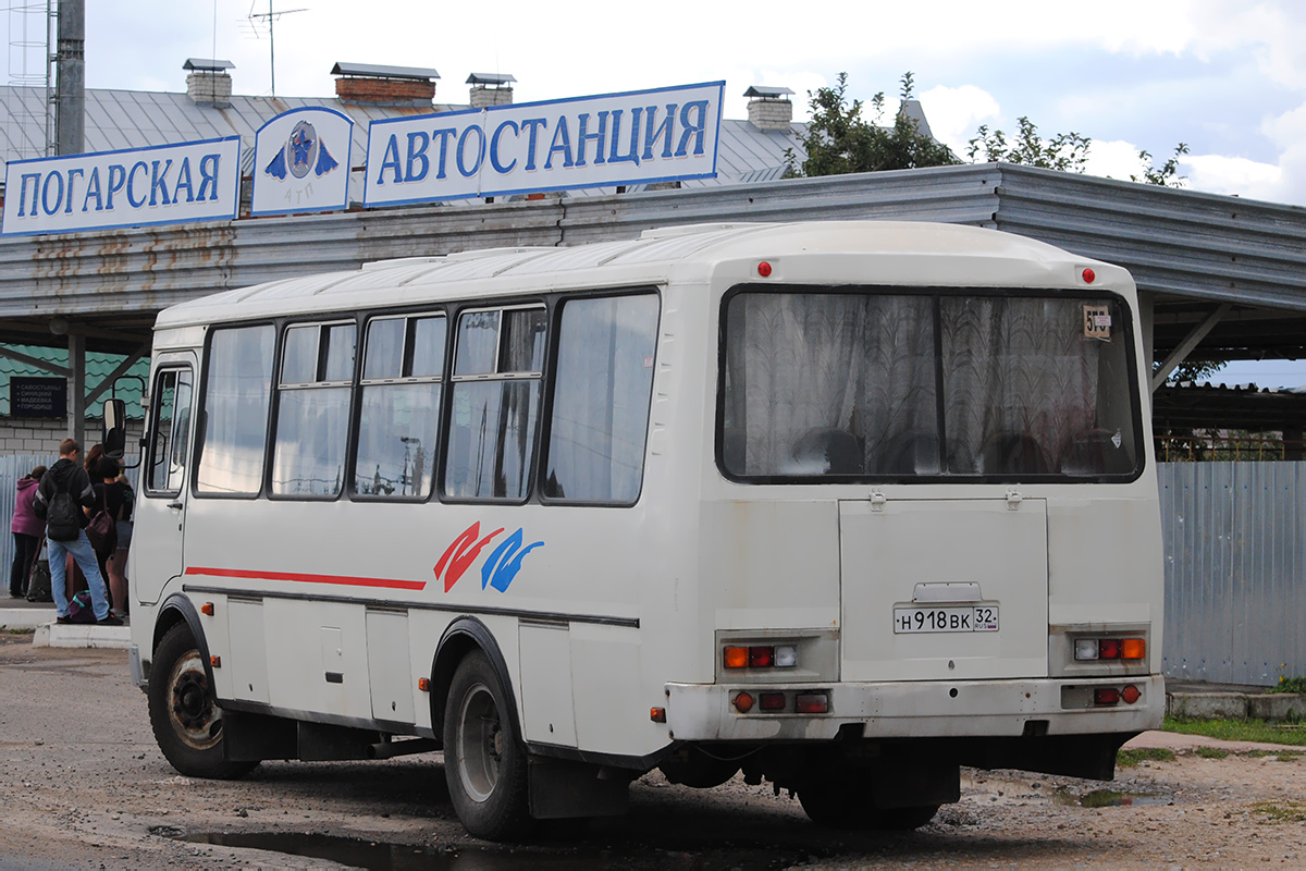 В Погарском районе до 5 ноября приостановят работу автобусного сообщения