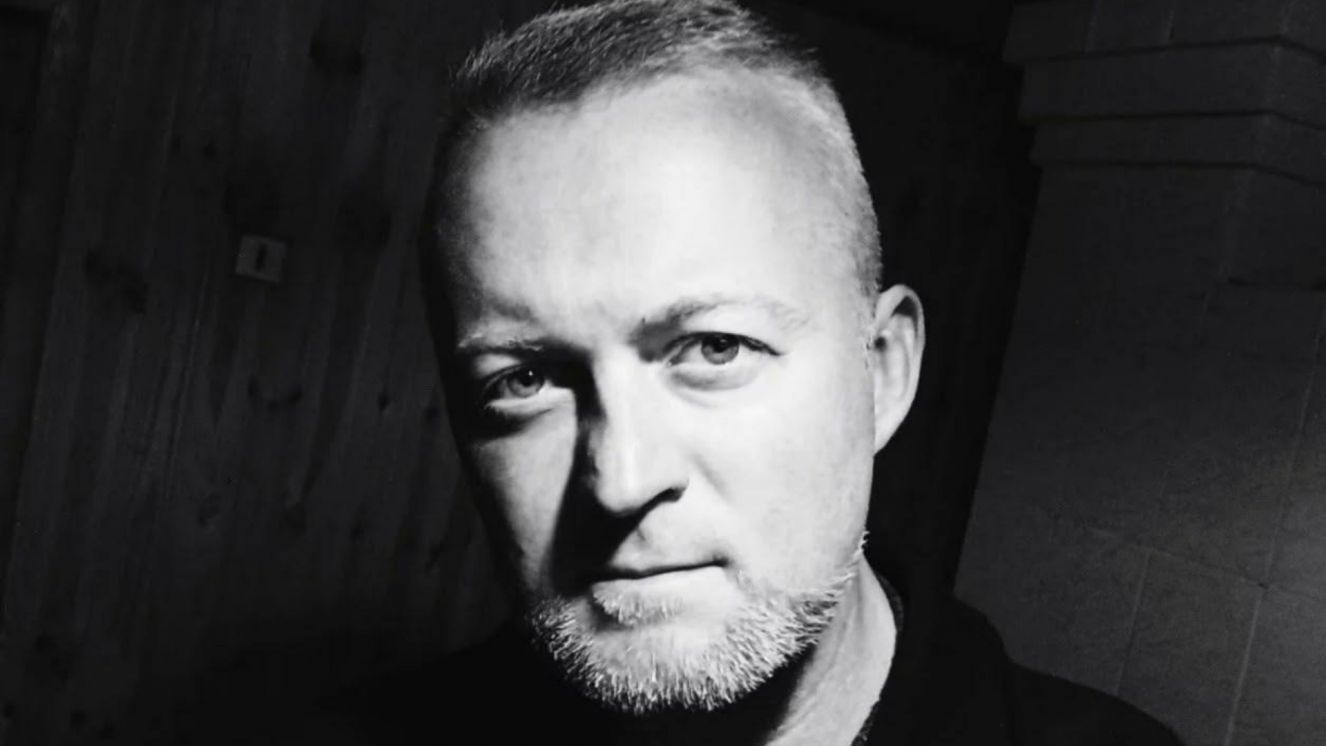 Артист брянской филармонии номинирован на Народную премию «Голос героев»