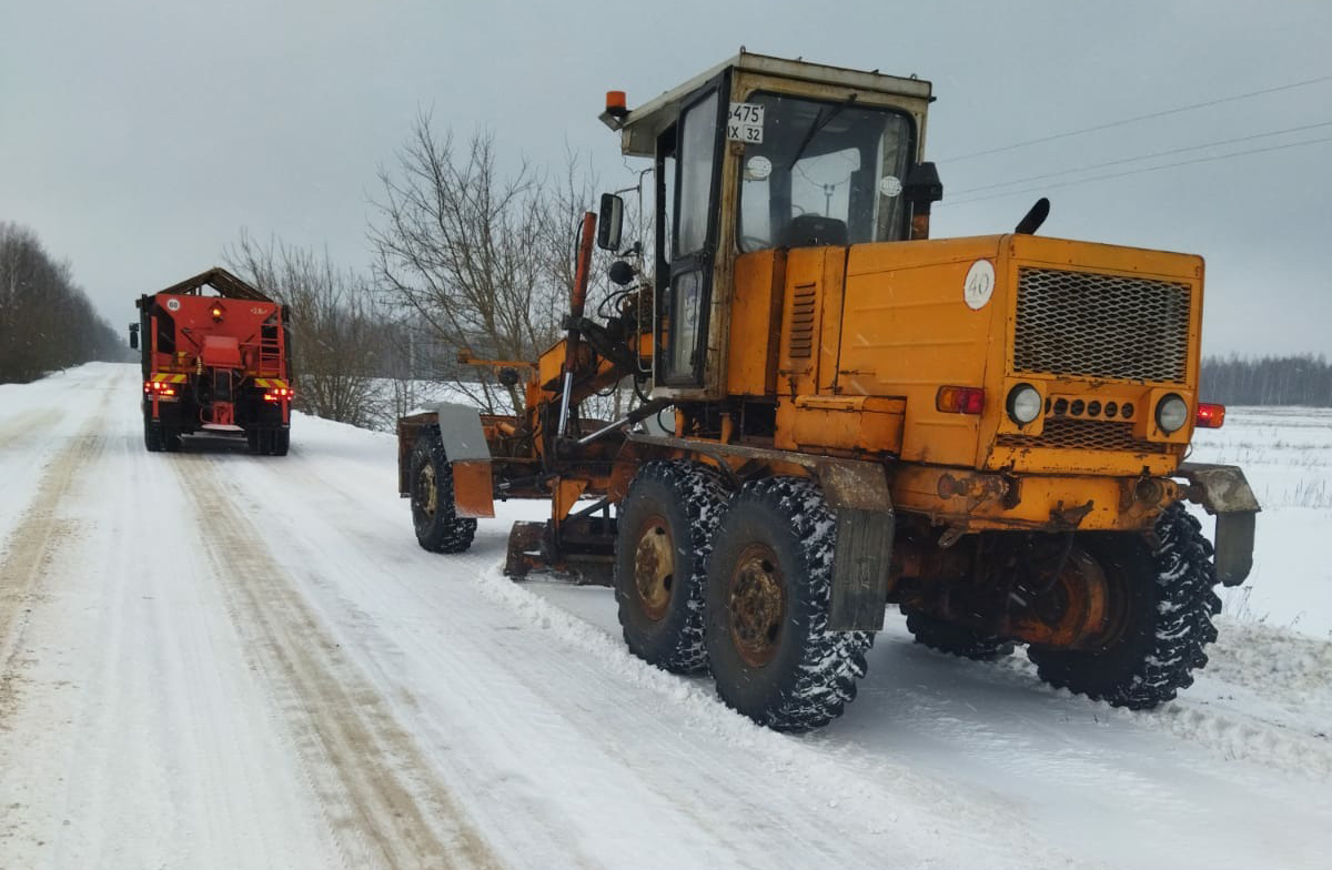 В Брянской области ликвидируют последствия снегопада