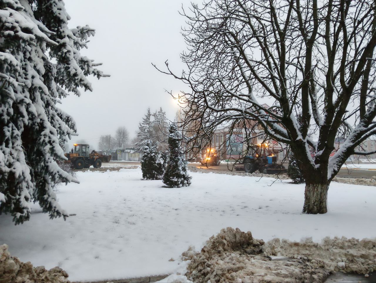 В Погаре оперативно чистят дороги и тротуары