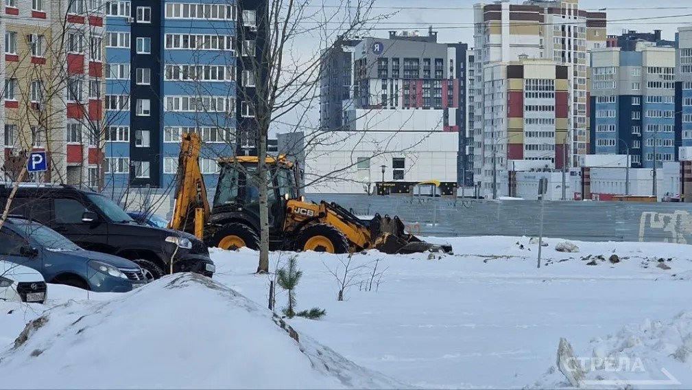 В Брянске сегодня продолжается уборка снега