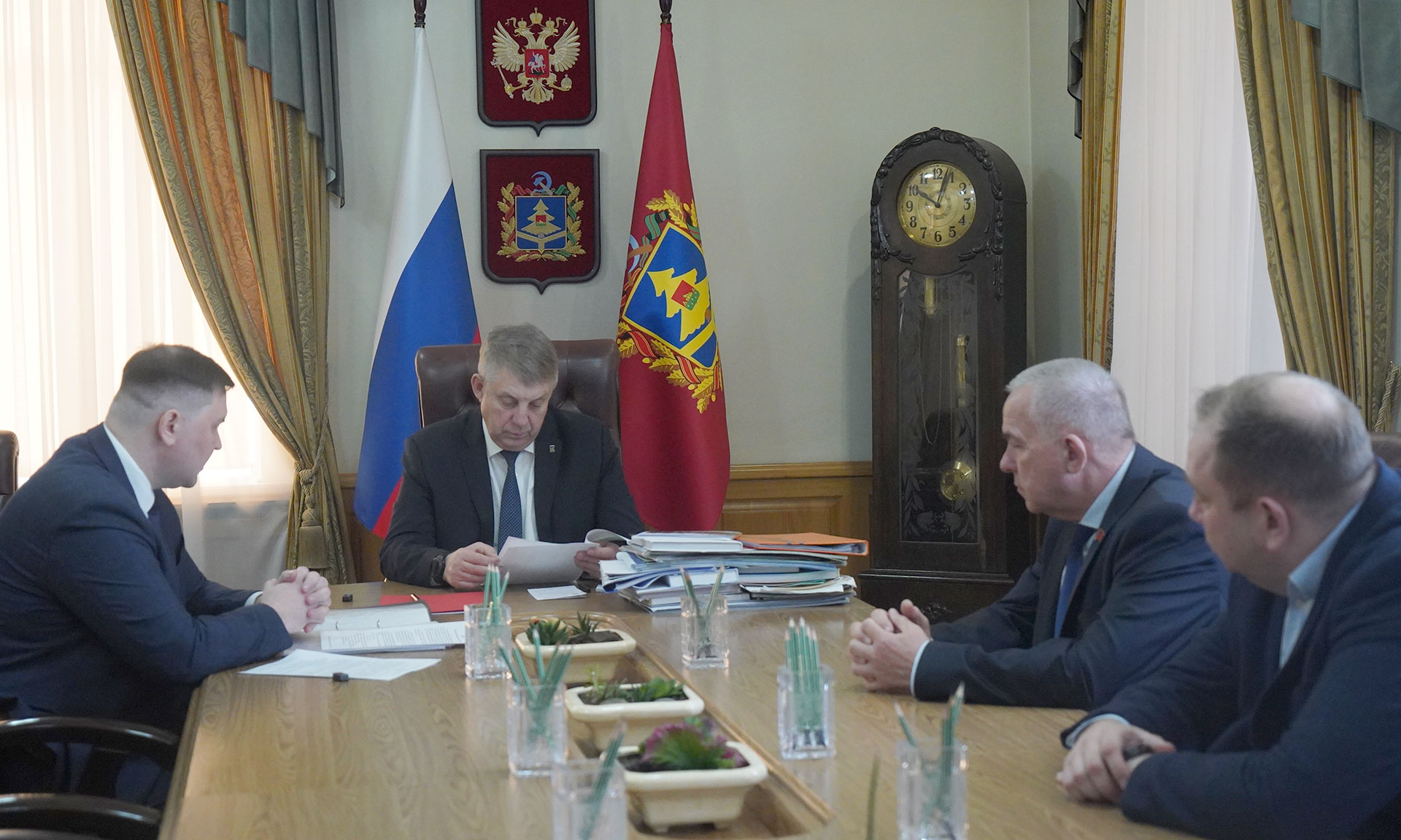 Рабочая встреча Губернатора Брянской области с гендиректором ООО «Газпром межрегионгаз Брянск»