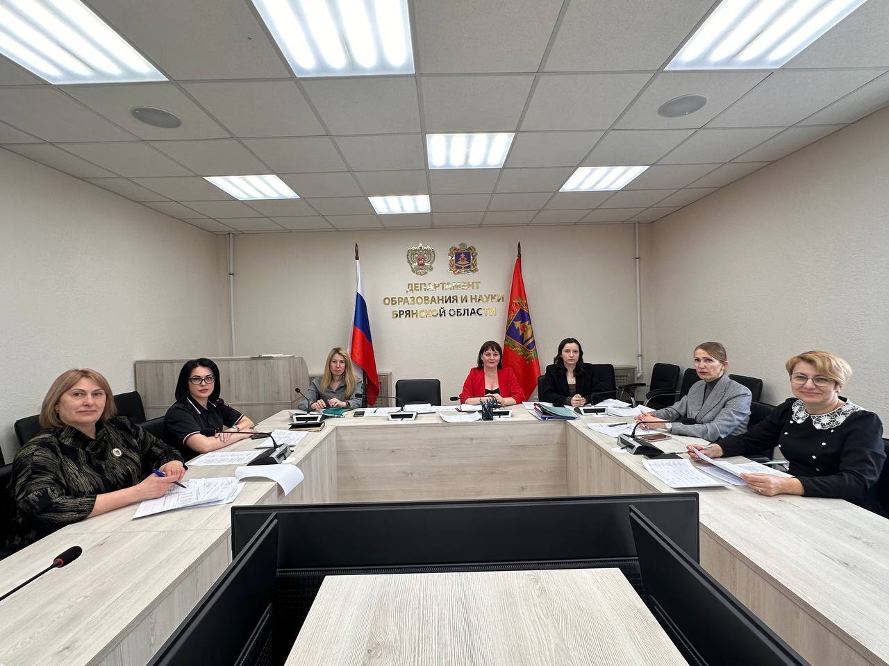 В Брянске подвели итоги областного конкурса программ профильных смен для детей