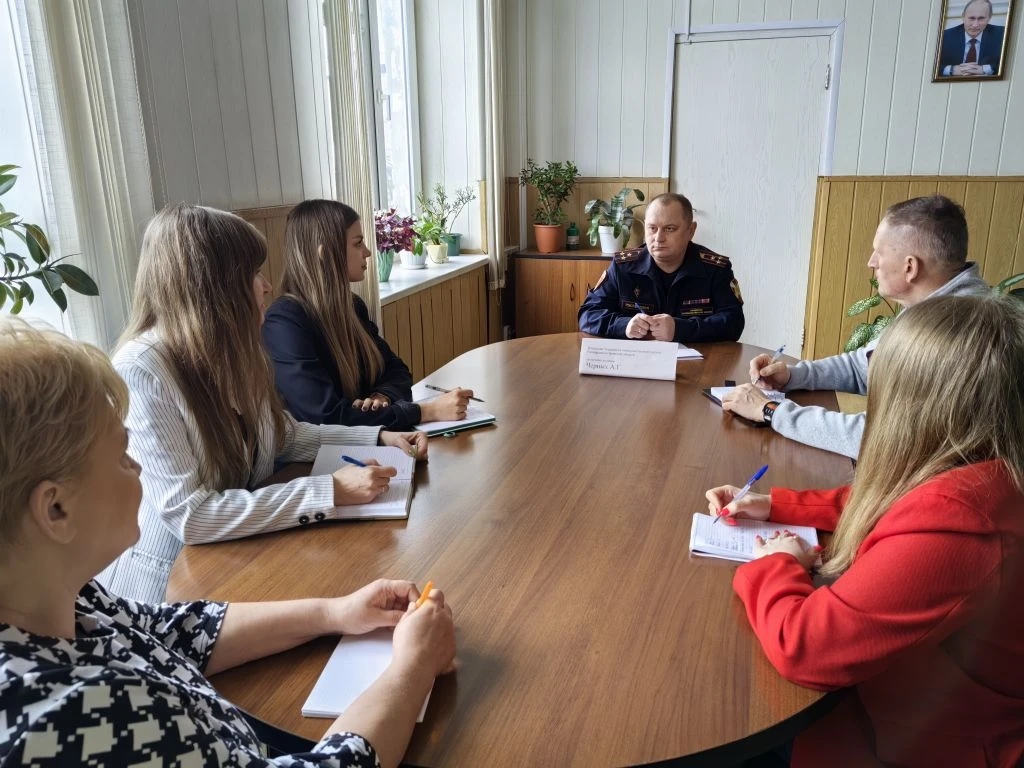 В преддверии 10-летия Росгвардии в Брянске прошел брифинг