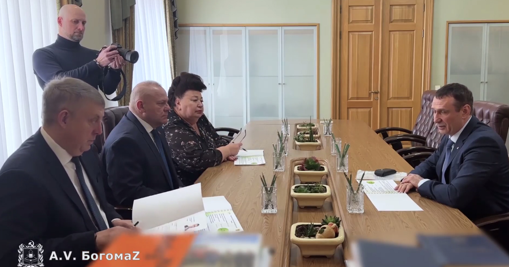Губернатор Брянщины провел рабочую встречу с управляющим Брянским отделением ПАО Сбербанк