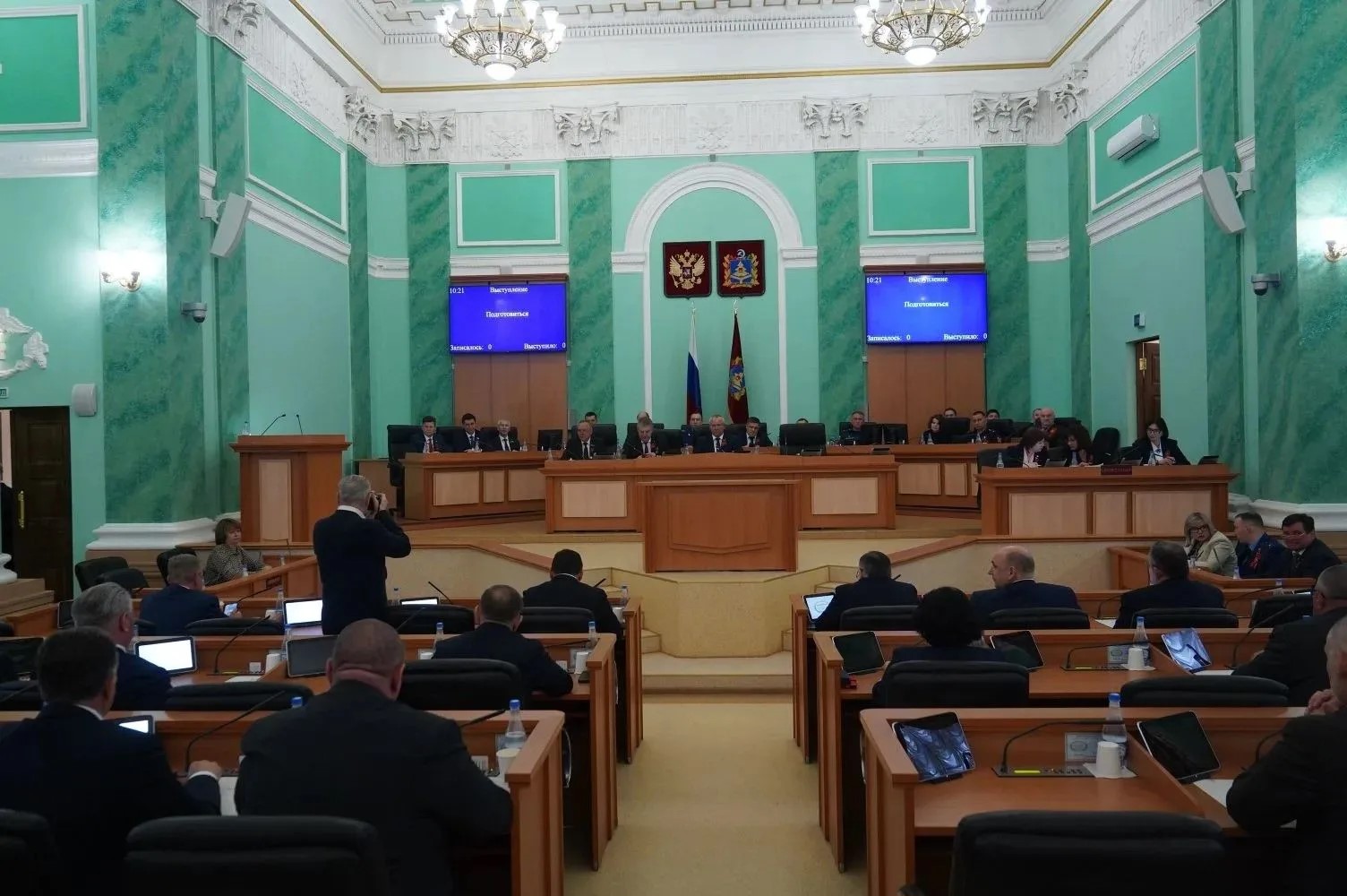 Губернатор Богомаз: закон о сиротах получил важные дополнения