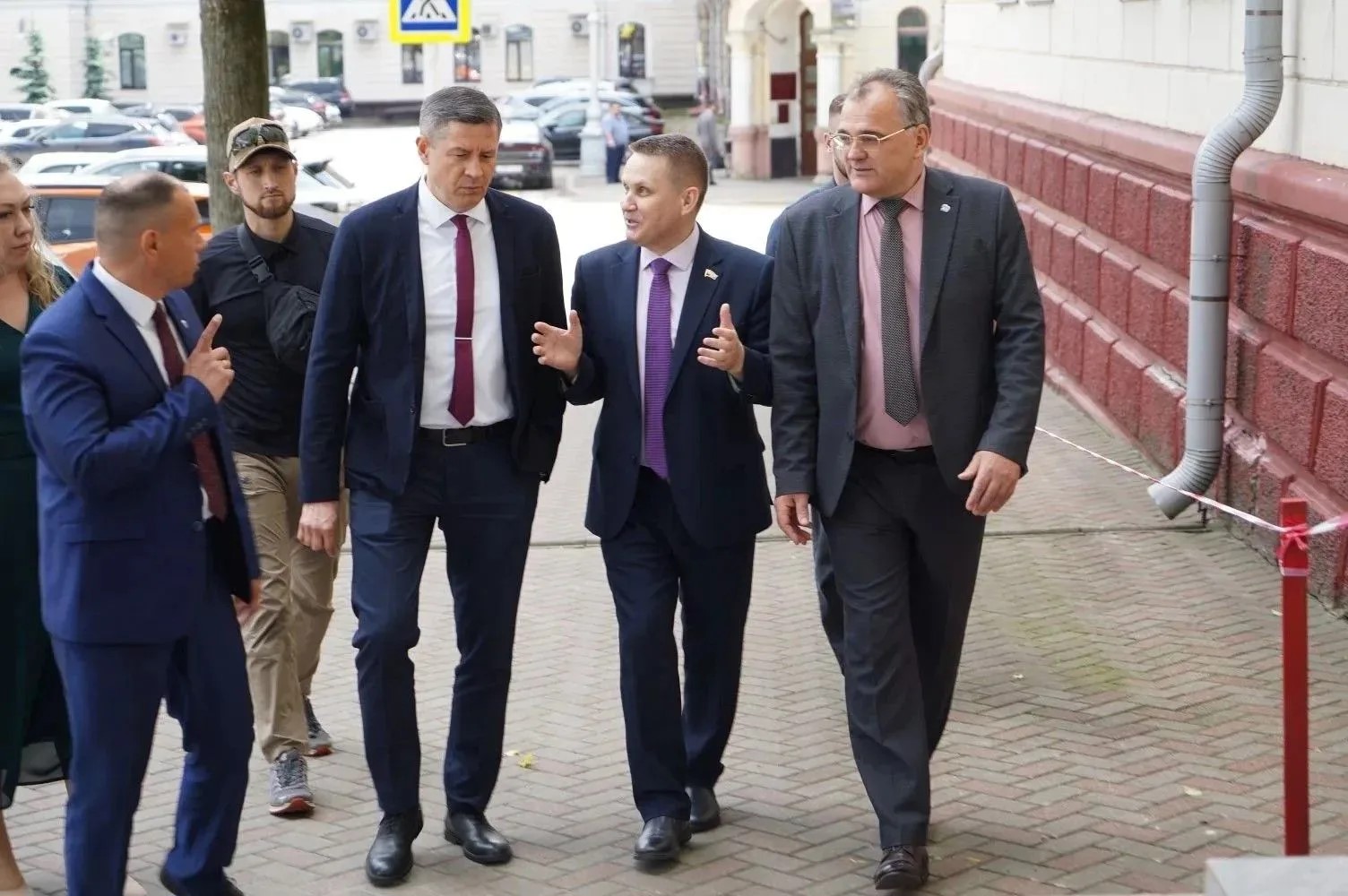 Егор Ковальчук оценил масштабы и перспективы Брянской областной библиотеки