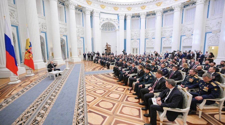 Путин назвал выпускников «Времени героев» будущими управленцами России