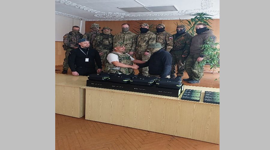 Центр «Воевода» передал бойцам на передовую необходимое оборудование и технику